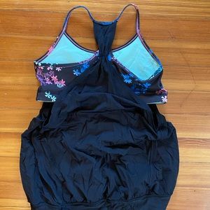 Lululemon tank with built in bra. Size 4.